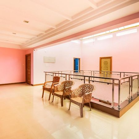 Oyo 62964 Hotel Vandana Grand Nellore Kültér fotó