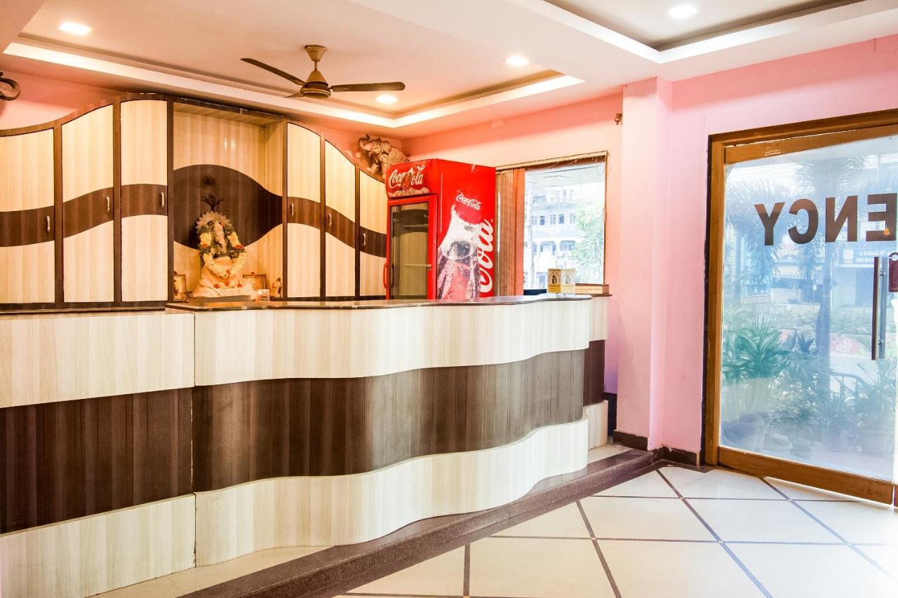 Oyo 62964 Hotel Vandana Grand Nellore Kültér fotó